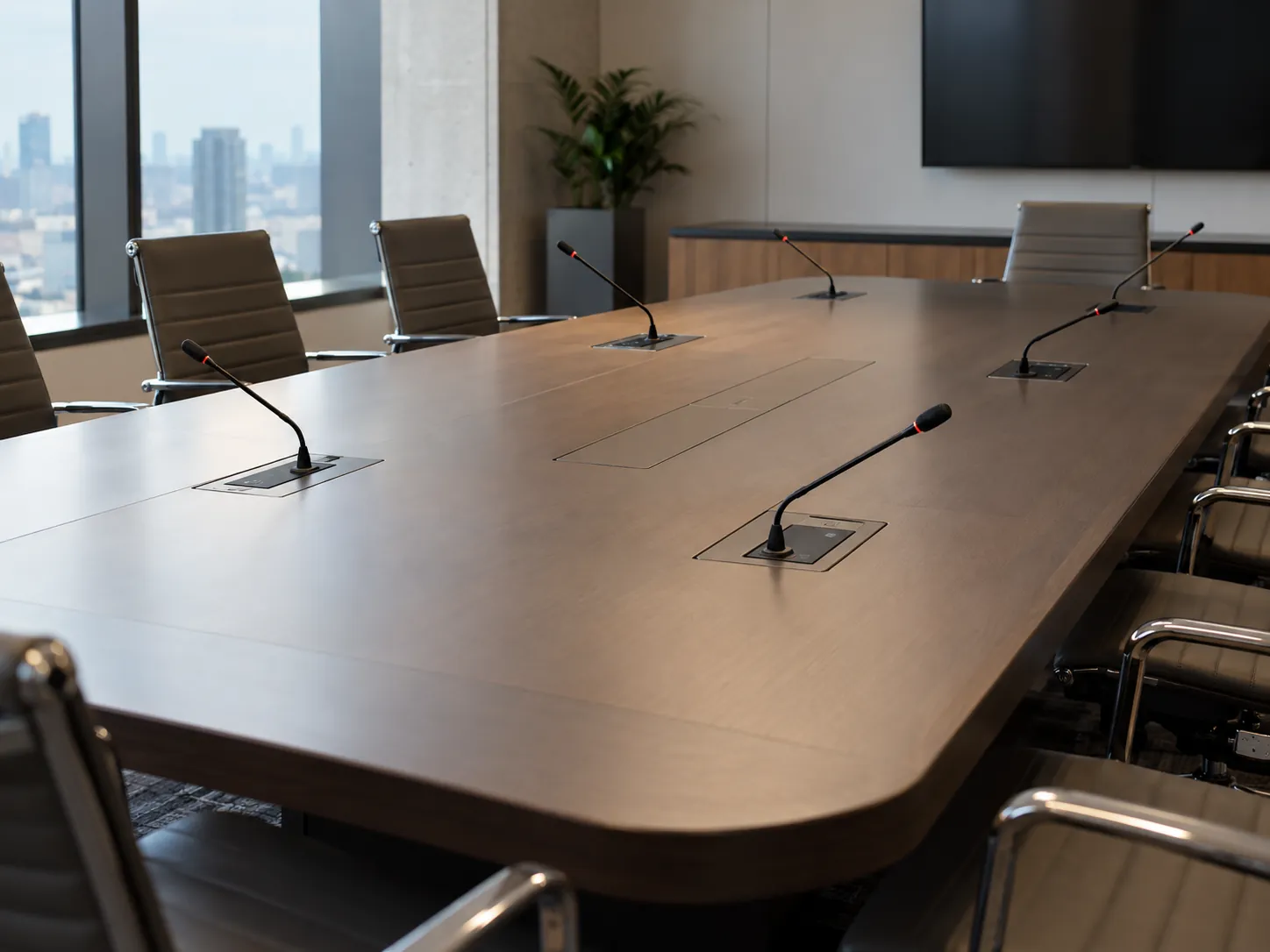 Bosch DCNM-FBD2 conference table installation