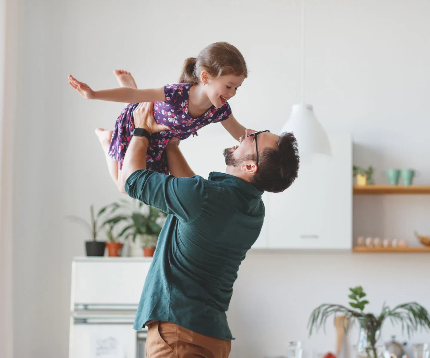 Family at home protected by EZVIZ CloudPlay secure cloud storage